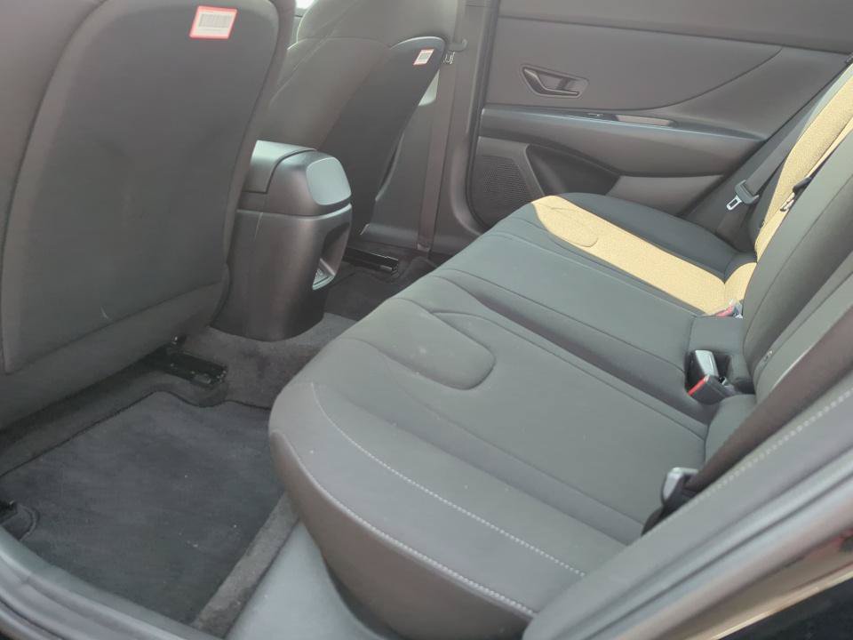 Certified 2025 Hyundai Elantra Sport FWD image 16