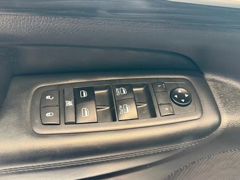 Used 2021 Jeep Grand Cherokee Laredo X AWD/4WD image 26