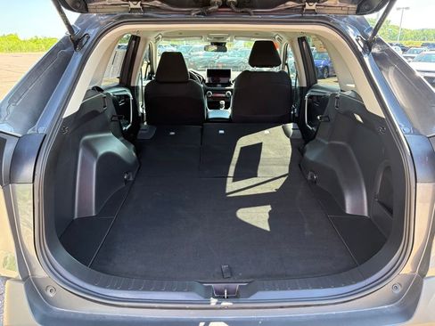 Certified 2025 Toyota RAV4 LE AWD/4WD image 6