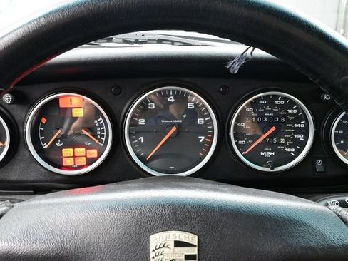 Used 1995 Porsche 911 Carrera RWD image 9