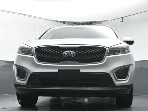 Used 2016 Kia Sorento LX image 33