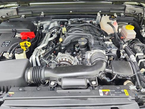 Used 2024 Jeep Wrangler Sport S image 19