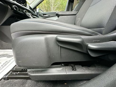 Used 2024 Chevrolet Trax LT image 14