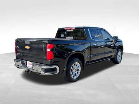 Used 2021 Chevrolet Silverado 1500 LTZ w/ LTZ Premium Package AWD/4WD image 8