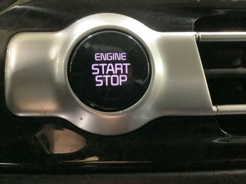 Used 2023 Kia Seltos SX w/ SX Sunroof Package image 31