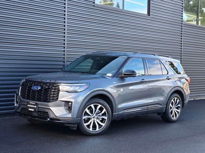 Used 2025 Ford Explorer ST-Line w/ Premium Package