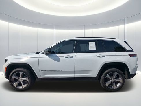 Used 2026 Jeep Grand Cherokee Limited RWD image 6