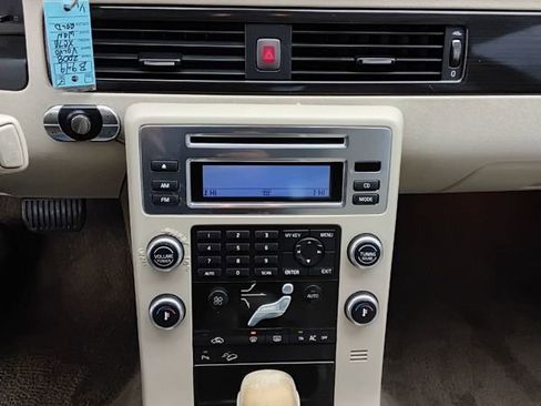 Used 2008 Volvo XC70 3.2 image 12