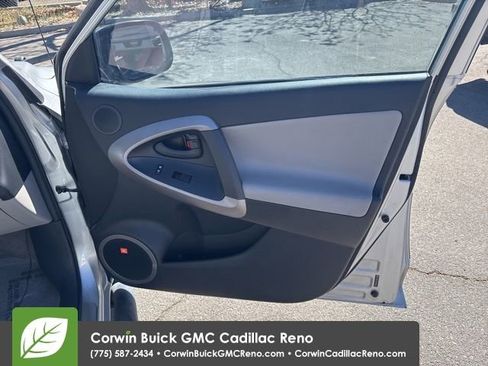 Used 2008 Toyota RAV4 Limited image 31