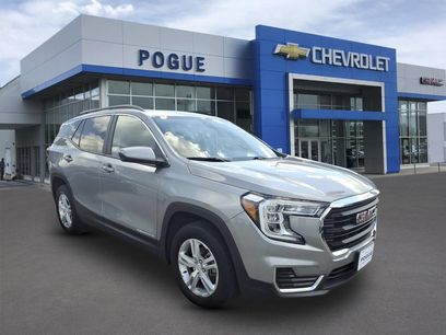 Used 2024 GMC Terrain SLE w/ Driver Convenience Package