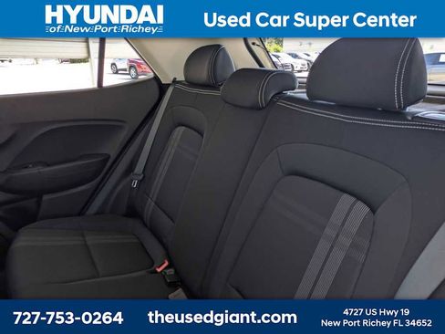 Used 2026 Hyundai Venue SEL FWD image 14
