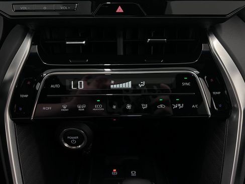 Used 2023 Toyota Venza Limited AWD/4WD image 26
