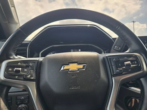 Used 2023 Chevrolet Silverado 1500 LT AWD/4WD image 22