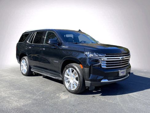 Used 2023 Chevrolet Tahoe High Country image 2