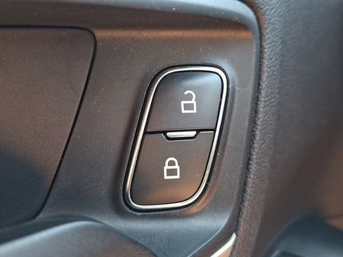 Used 2014 Ford Focus SE FWD image 24