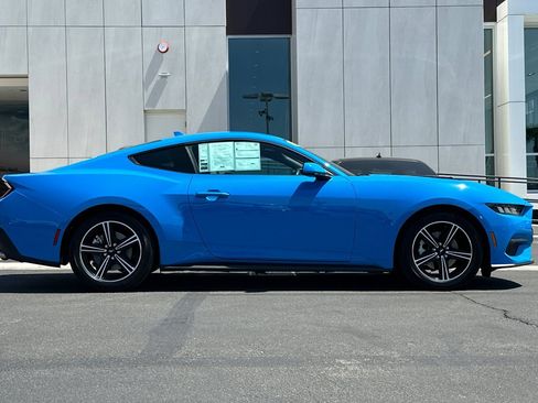 Certified 2025 Ford Mustang Coupe RWD image 2