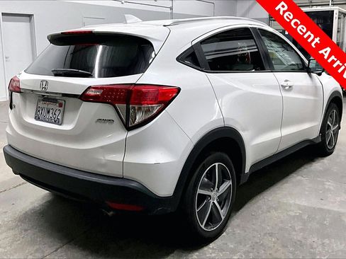 Used 2021 Honda HR-V EX image 3