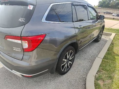 Used 2019 Honda Pilot Touring image 13