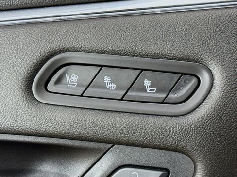 Used 2021 Cadillac Escalade ESV Sport w/ Driver Assist Tech Package image 21