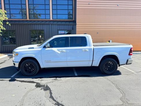 Used 2022 RAM 1500 Limited AWD/4WD image 2