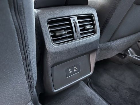 Certified 2023 Nissan Rogue SV image 31