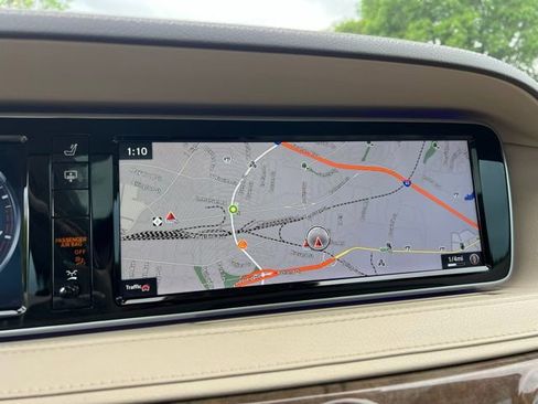 Used 2017 Mercedes-Benz S 550 Sedan image 42