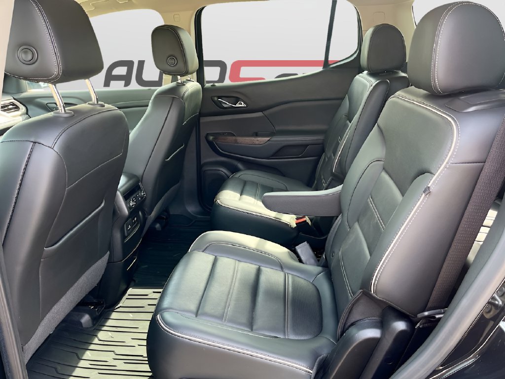 Used 2023 GMC Acadia Denali w/ Black Diamond Edition FWD image 26