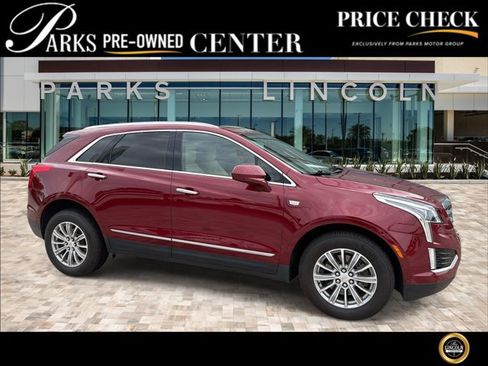 Used 2018 Cadillac XT5 Luxury w/ Driver Awareness Package FWD image 1