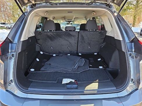 Certified 2025 Nissan Rogue S image 29