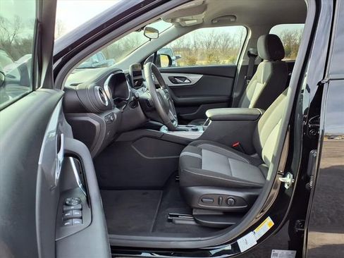 Used 2025 Chevrolet Blazer LT image 67