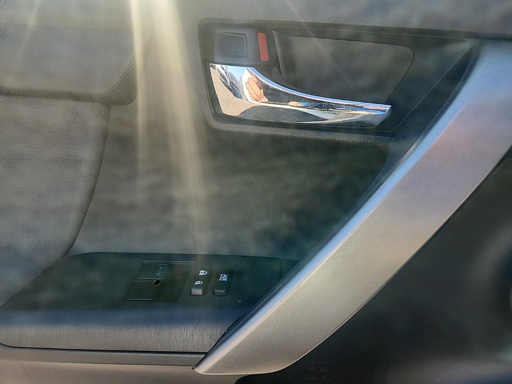 Used 2016 Scion tC FWD image 25