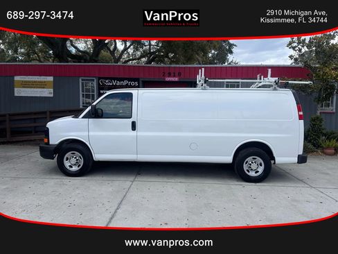 Used 2012 Chevrolet Express 3500 Extended image 2