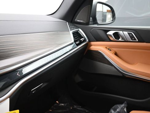 New 2026 BMW X5 xDrive50e AWD/4WD image 17
