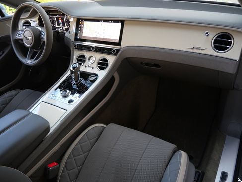 Used 2023 Bentley Continental GT Speed AWD/4WD image 2