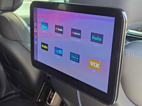 Used 2025 Cadillac Escalade IQ Sport 1 image 13