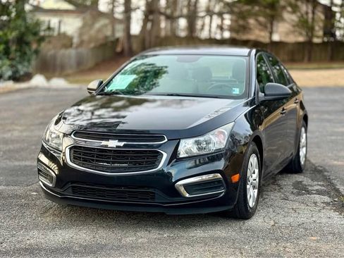 Used 2015 Chevrolet Cruze LS image 1