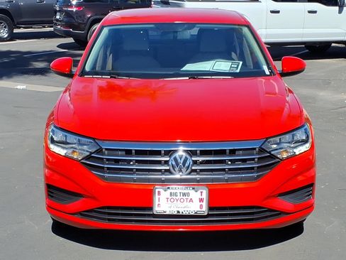 Used 2019 Volkswagen Jetta S image 2