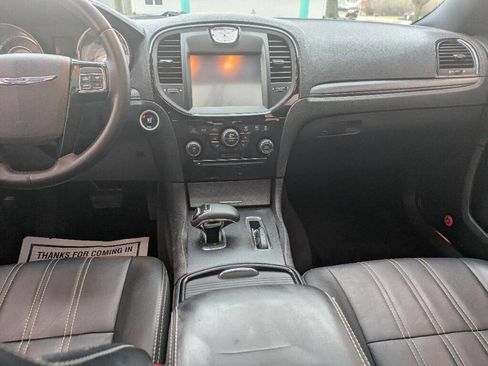 Used 2014 Chrysler 300 S image 10
