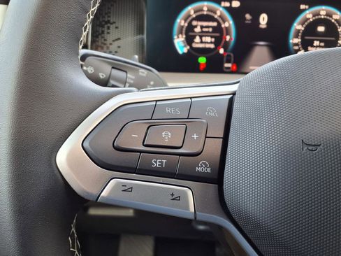 New 2026 Volkswagen Tiguan SE AWD/4WD image 31
