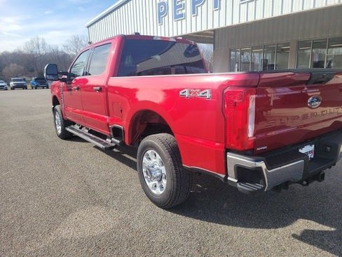 Used 2024 Ford F350 XLT image 3