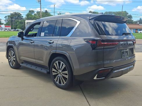 New 2026 Lexus LX 700h Luxury AWD/4WD image 3