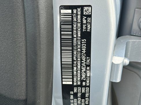 Used 2024 Maserati Grecale GT image 38