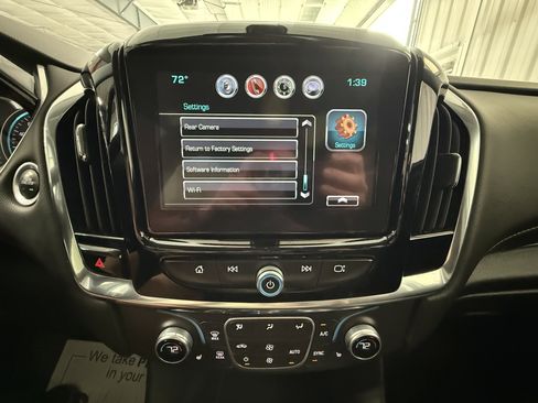 Used 2018 Chevrolet Traverse LT AWD/4WD image 38