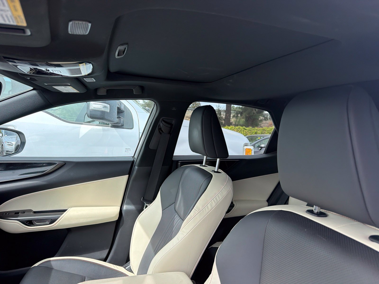 Used 2024 Lexus NX 250 FWD image 8