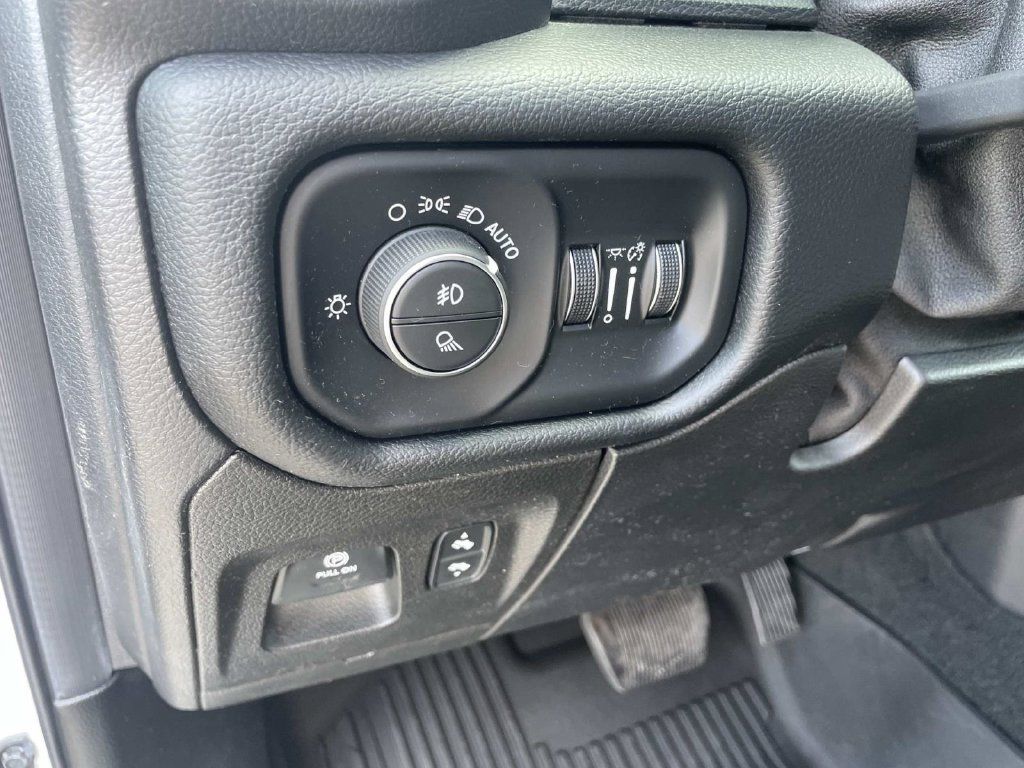 Used 2019 RAM 1500 Big Horn AWD/4WD image 46