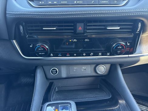 Used 2021 Nissan Rogue SL image 17