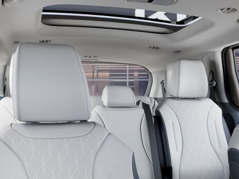 New 2026 Kia Carnival Hybrid FWD image 27
