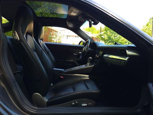 Used 2015 Porsche 911 Carrera w/ Premium Plus Package A RWD image 20