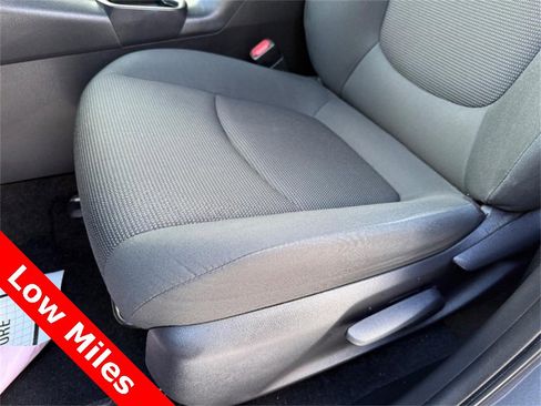 Used 2019 Toyota RAV4 LE image 17