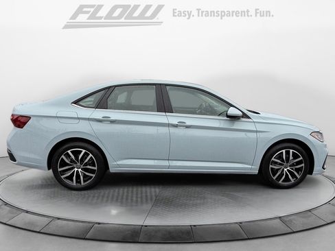 New 2026 Volkswagen Jetta SE image 8